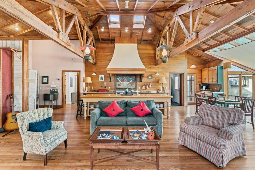 505 Red Corral Ranch Road Wimberley, TX 78676