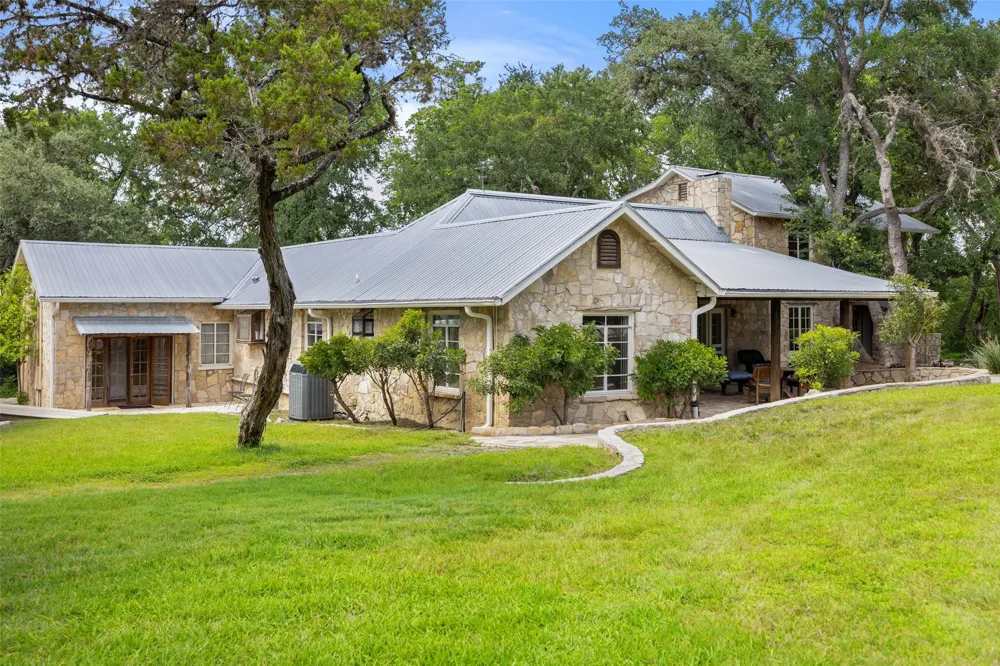 505 Red Corral Ranch Road Wimberley, TX 78676