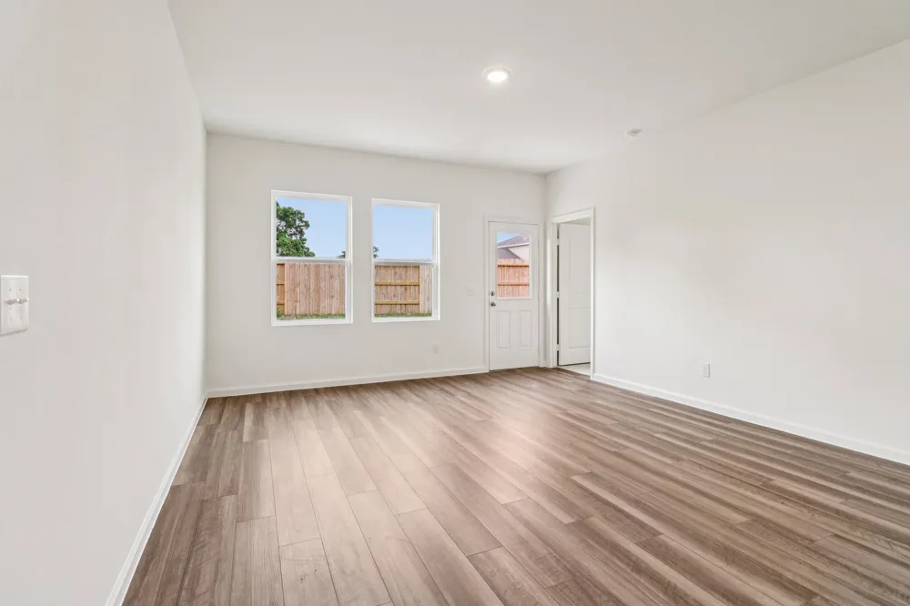532 Old Western Pass Jarrell, TX 76537