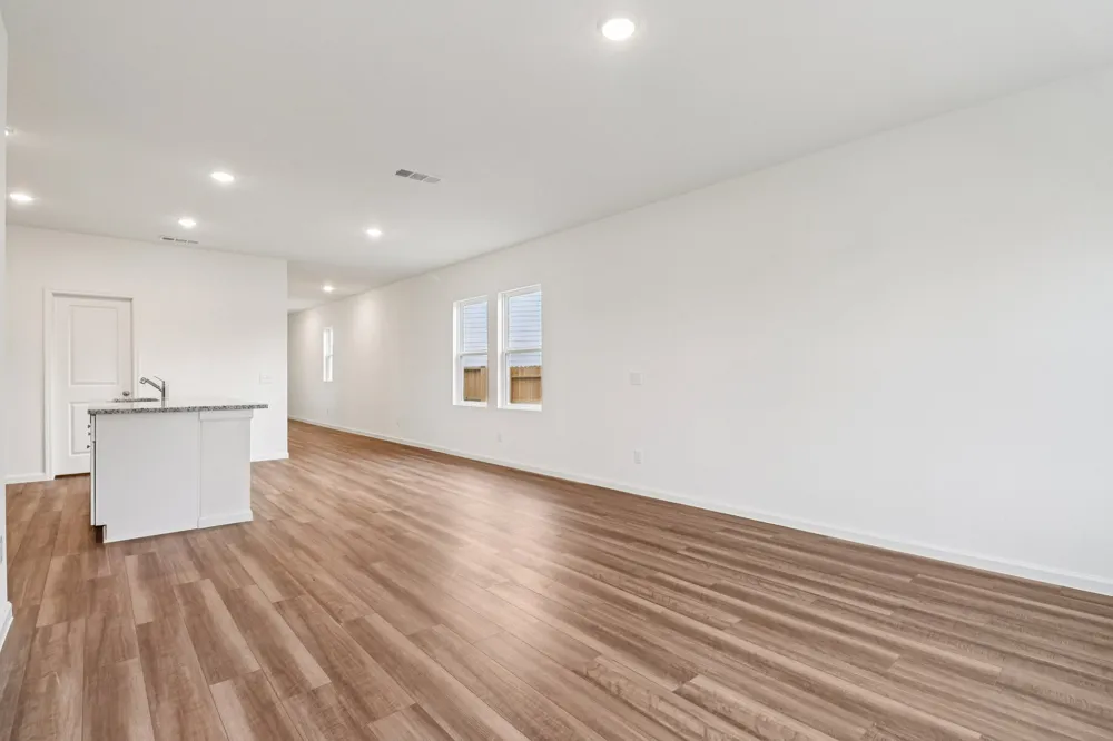 532 Old Western Pass Jarrell, TX 76537