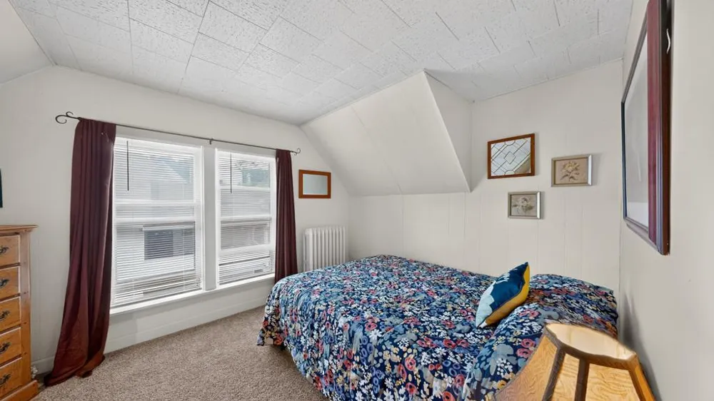 105 Kenilworth Avenue Lanesboro, MN 55949