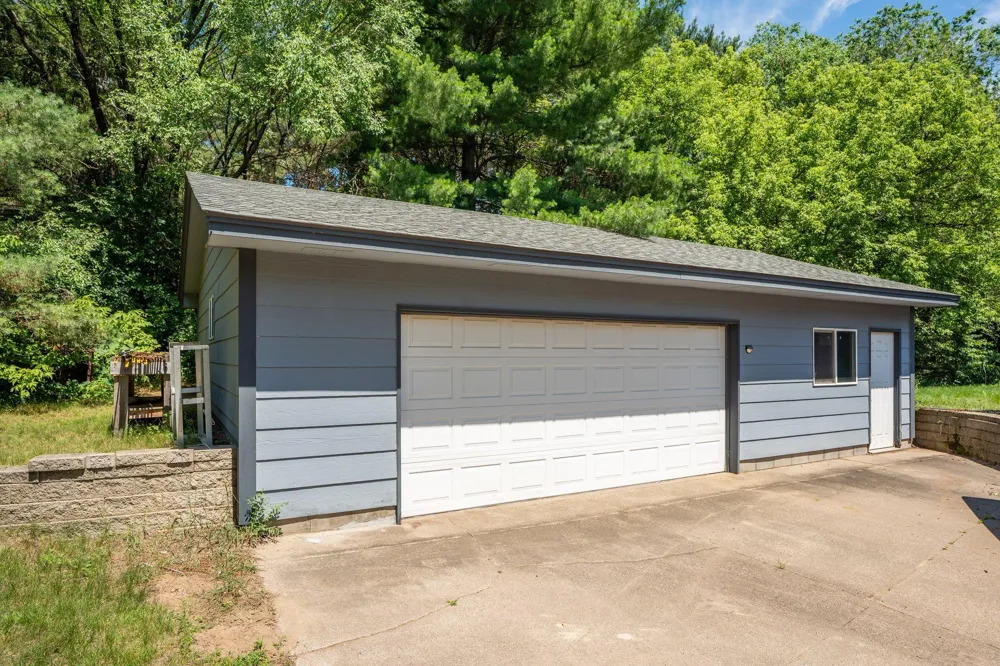 22017 Quincy Street NE Cedar, MN 55011