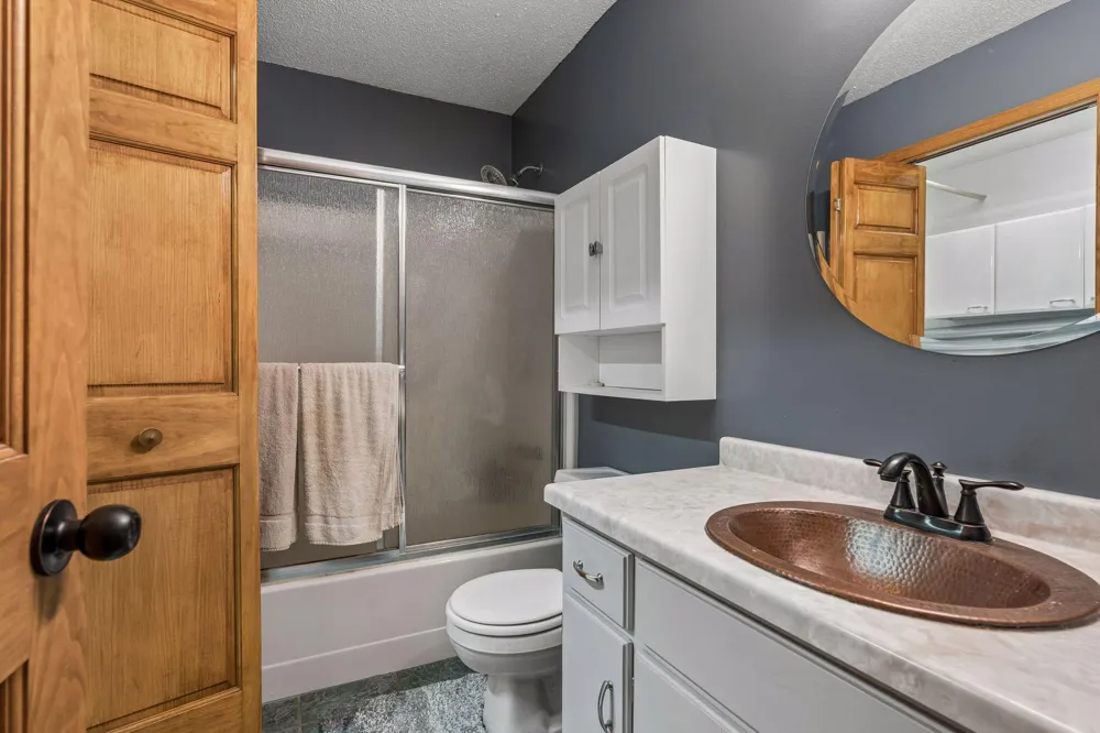 22017 Quincy Street NE Cedar, MN 55011