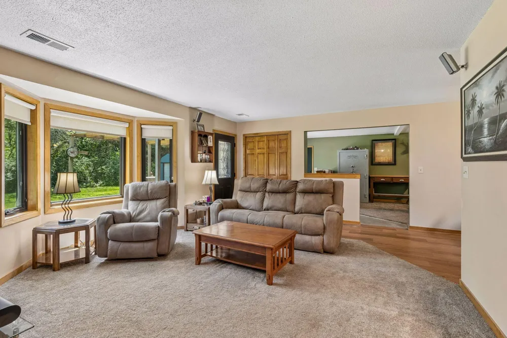 22017 Quincy Street NE Cedar, MN 55011