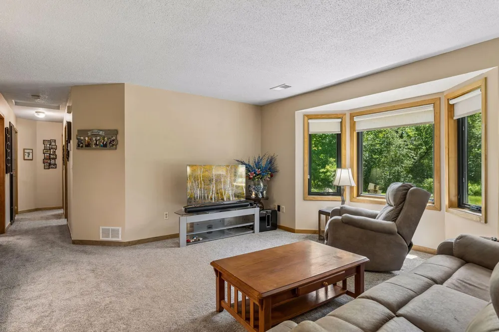 22017 Quincy Street NE Cedar, MN 55011