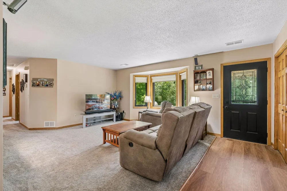 22017 Quincy Street NE Cedar, MN 55011