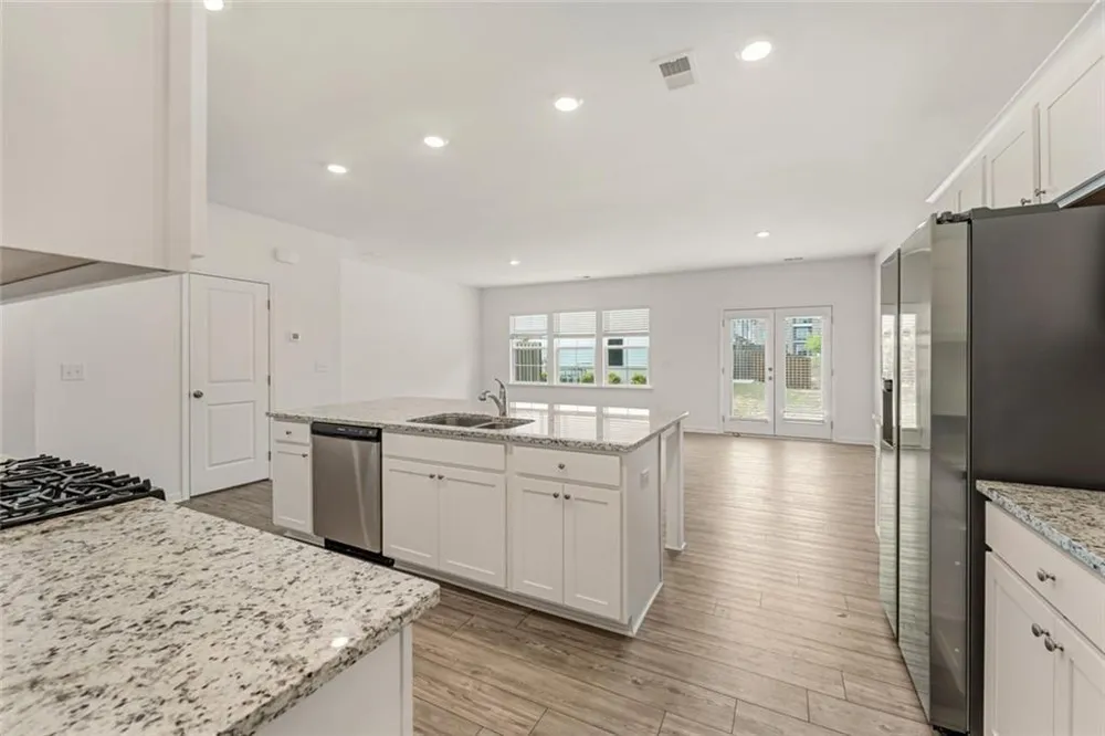 649 Isom Walk Suwanee, GA 30024