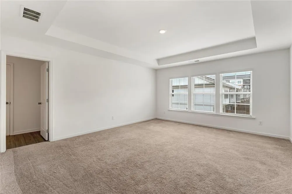 649 Isom Walk Suwanee, GA 30024