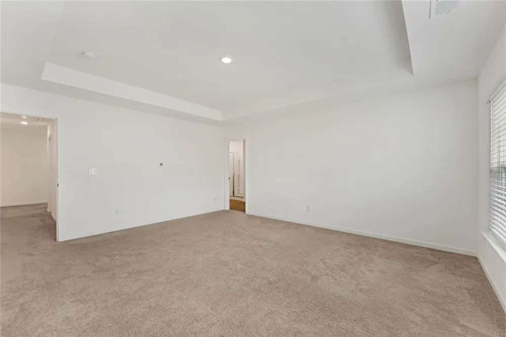 649 Isom Walk Suwanee, GA 30024