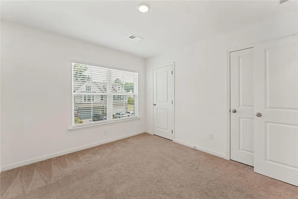 649 Isom Walk Suwanee, GA 30024