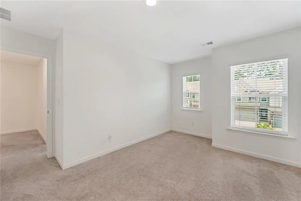 649 Isom Walk Suwanee, GA 30024