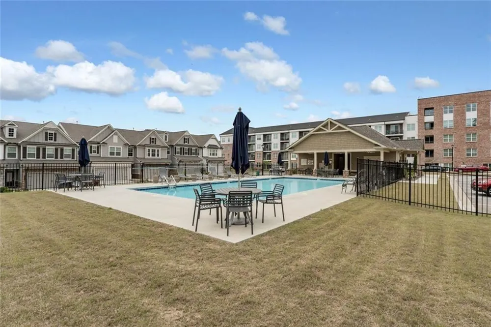 649 Isom Walk Suwanee, GA 30024