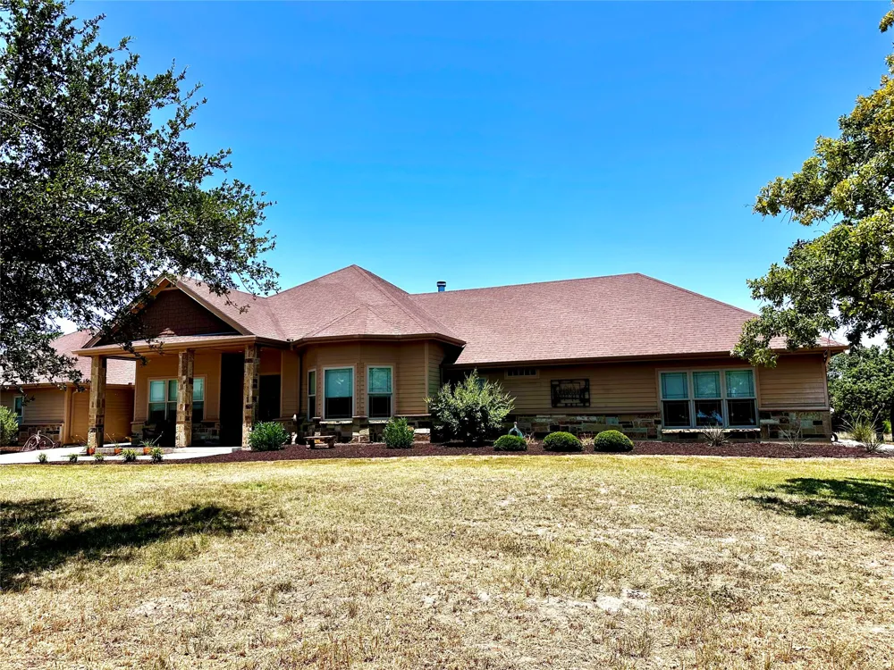 7846 County Road 452 Cross Plains, TX 76443