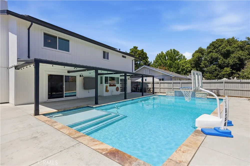 470 Edwards Winters, CA 95694