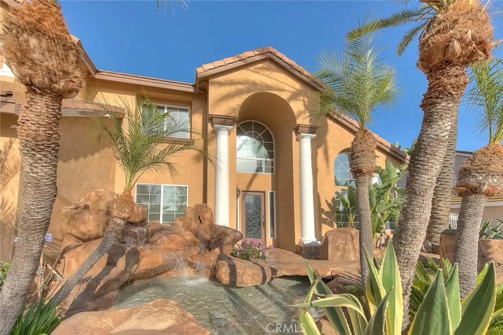 2383 Pacer Norco, CA 92860