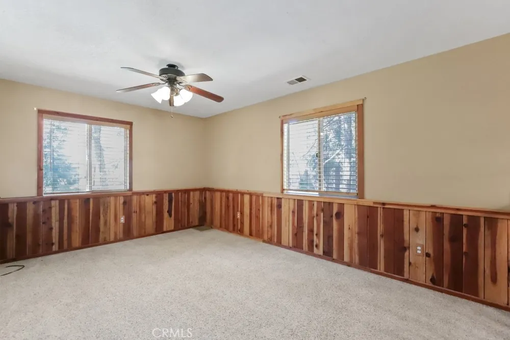 21645 Jobs Peak Road Cedarpines Park, CA 92322