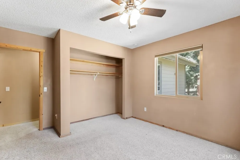 21645 Jobs Peak Road Cedarpines Park, CA 92322