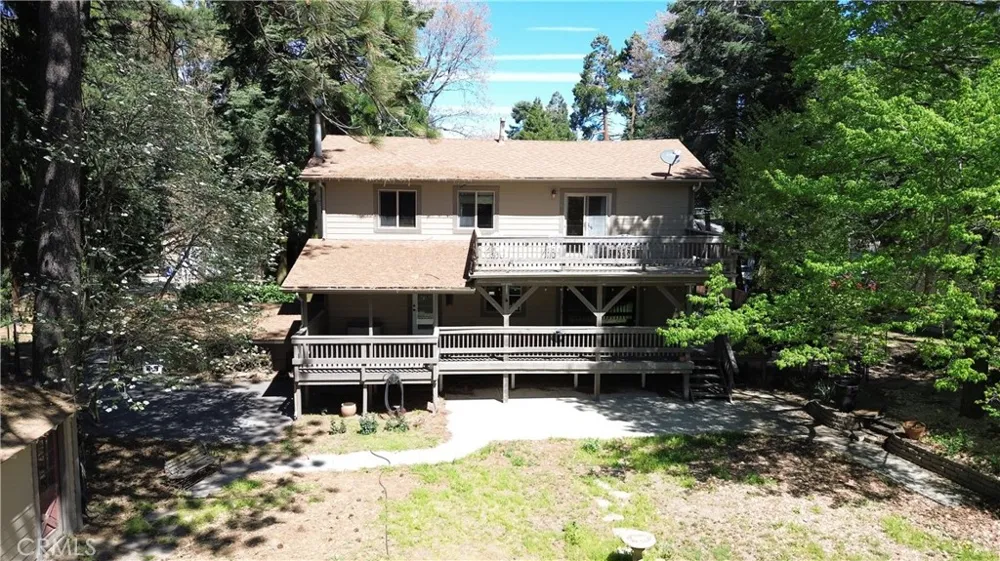 21645 Jobs Peak Road Cedarpines Park, CA 92322