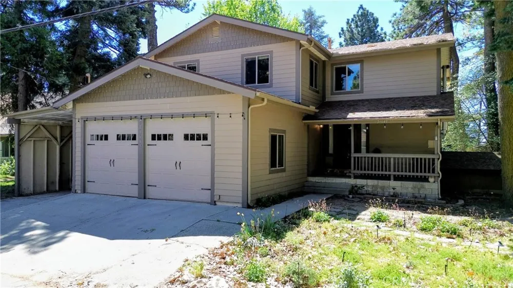 21645 Jobs Peak Road Cedarpines Park, CA 92322