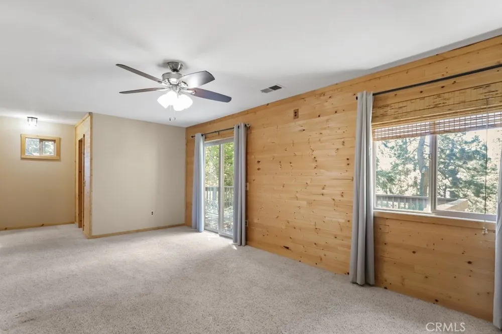 21645 Jobs Peak Road Cedarpines Park, CA 92322
