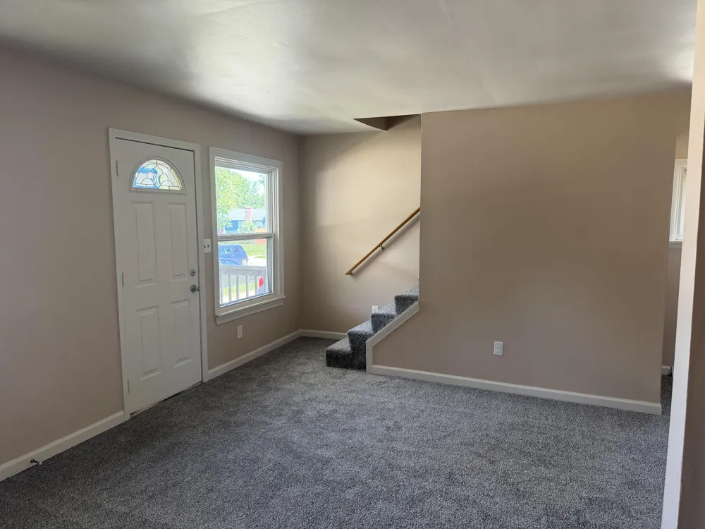 1422 E Granet Avenue Hazel Park, MI 48030