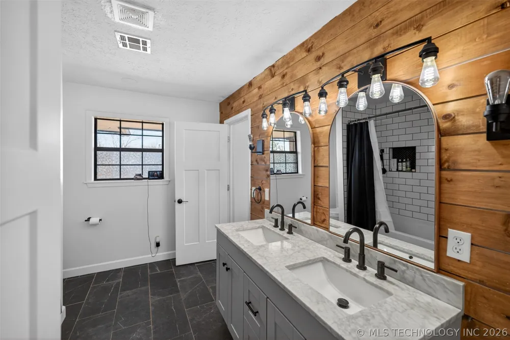 406 William Penn Adair, OK 74330