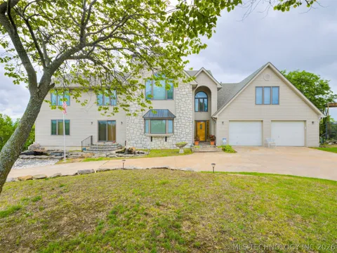 19190 Valley View Lane
