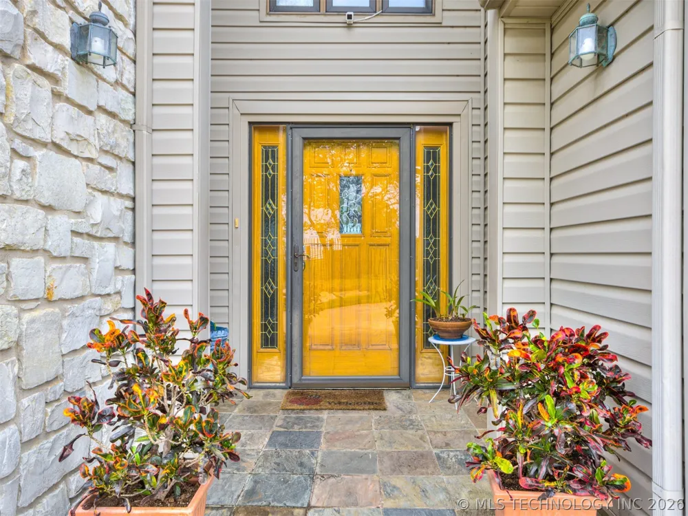 19190 Valley View Lane Catoosa, OK 74015