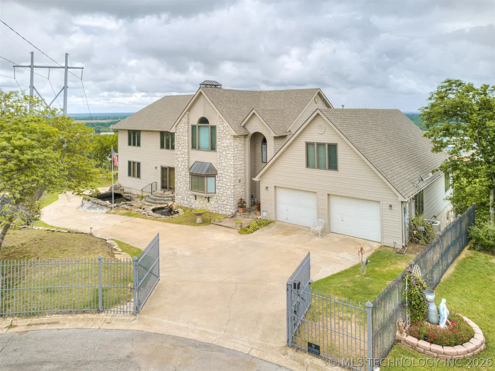 19190 Valley View Lane Catoosa, OK 74015