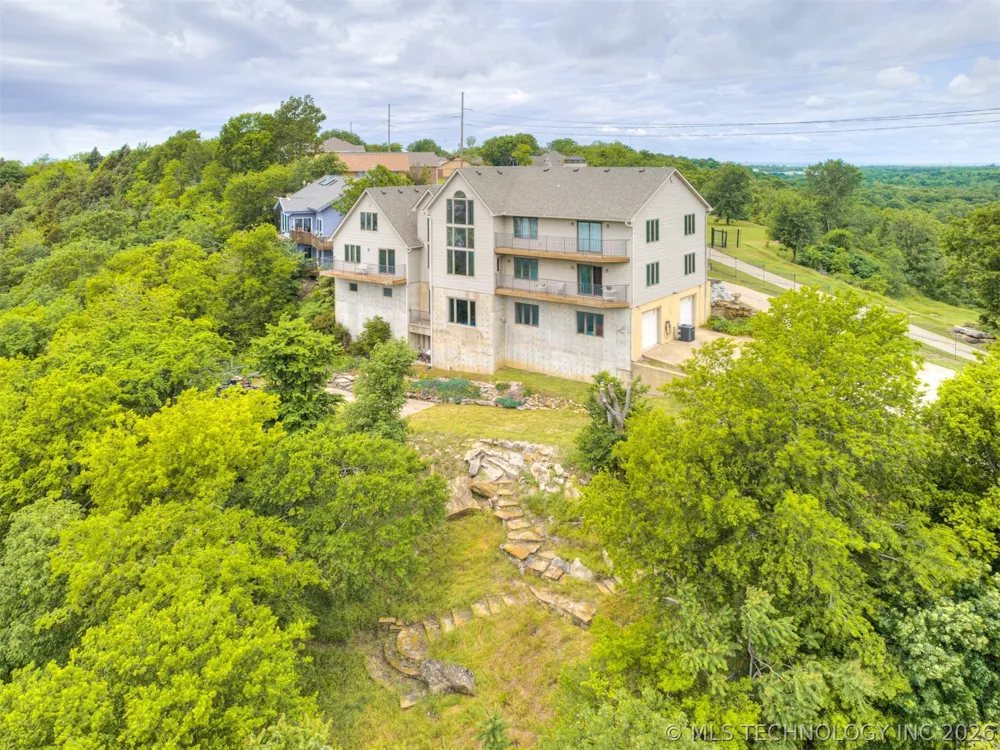 19190 Valley View Lane Catoosa, OK 74015