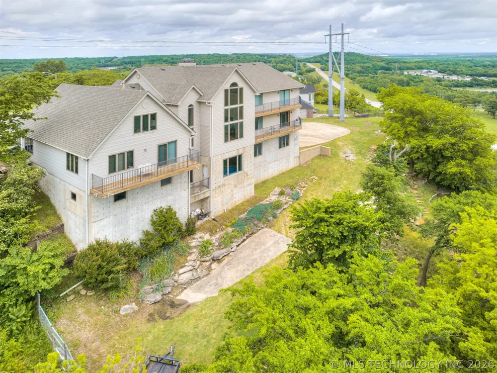19190 Valley View Lane Catoosa, OK 74015