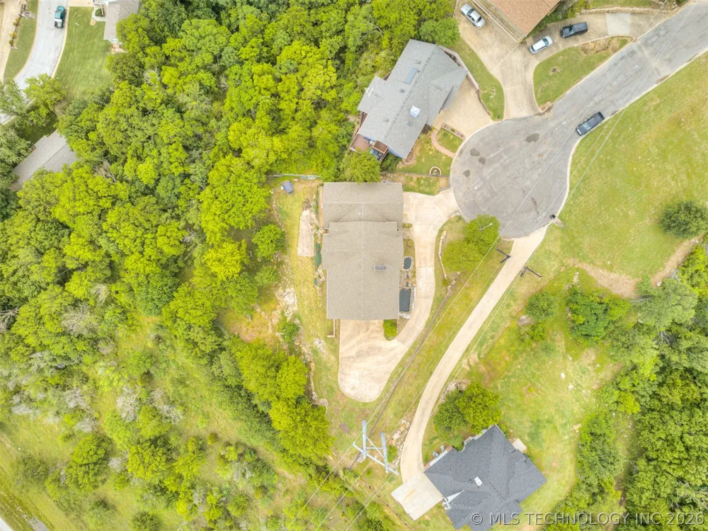 19190 Valley View Lane Catoosa, OK 74015