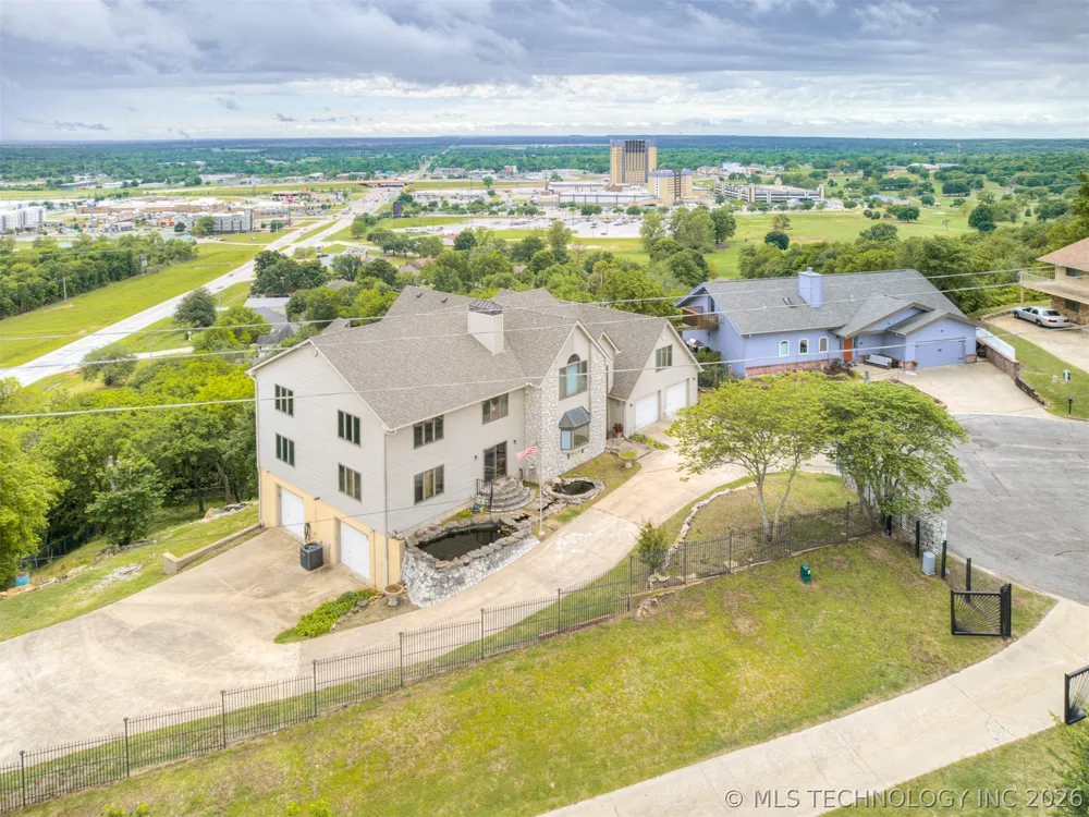 19190 Valley View Lane Catoosa, OK 74015