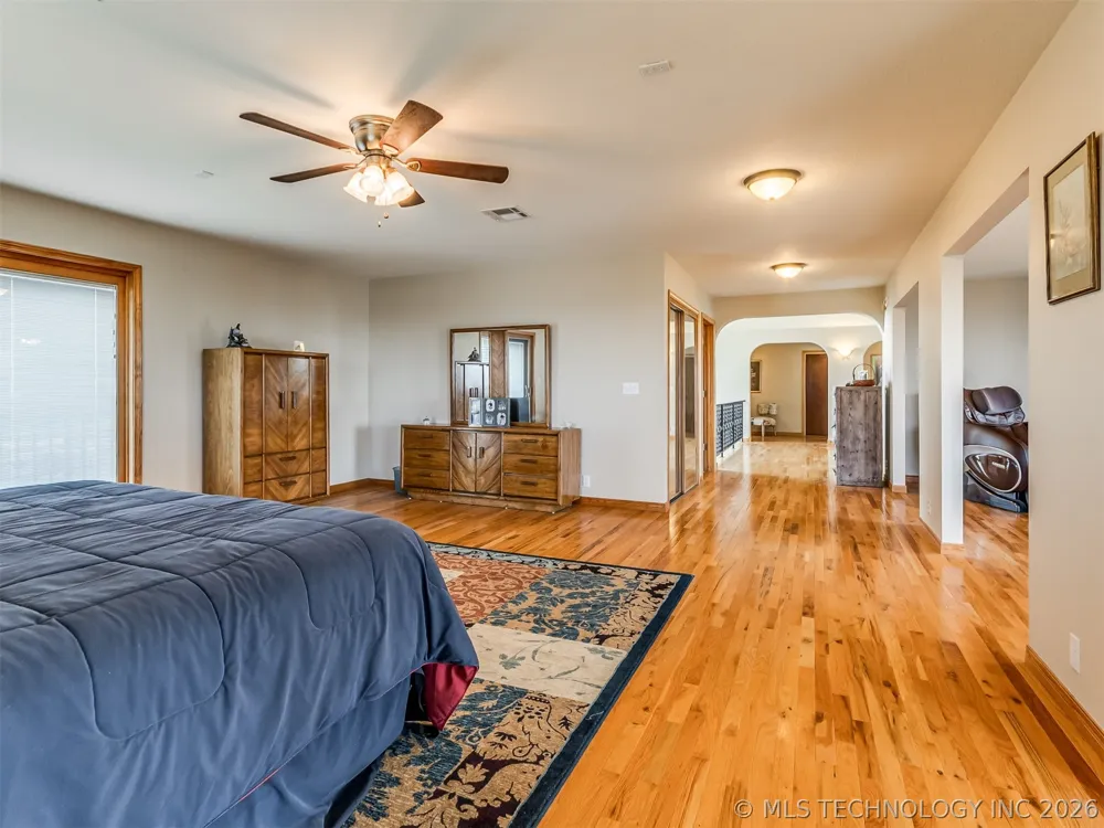 19190 Valley View Lane Catoosa, OK 74015