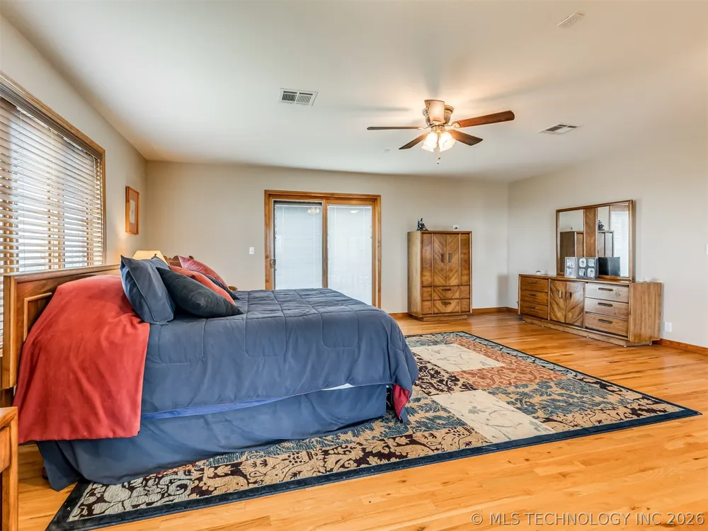 19190 Valley View Lane Catoosa, OK 74015