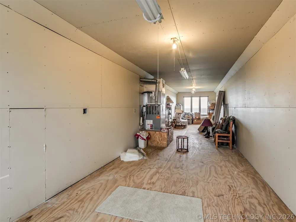 19190 Valley View Lane Catoosa, OK 74015