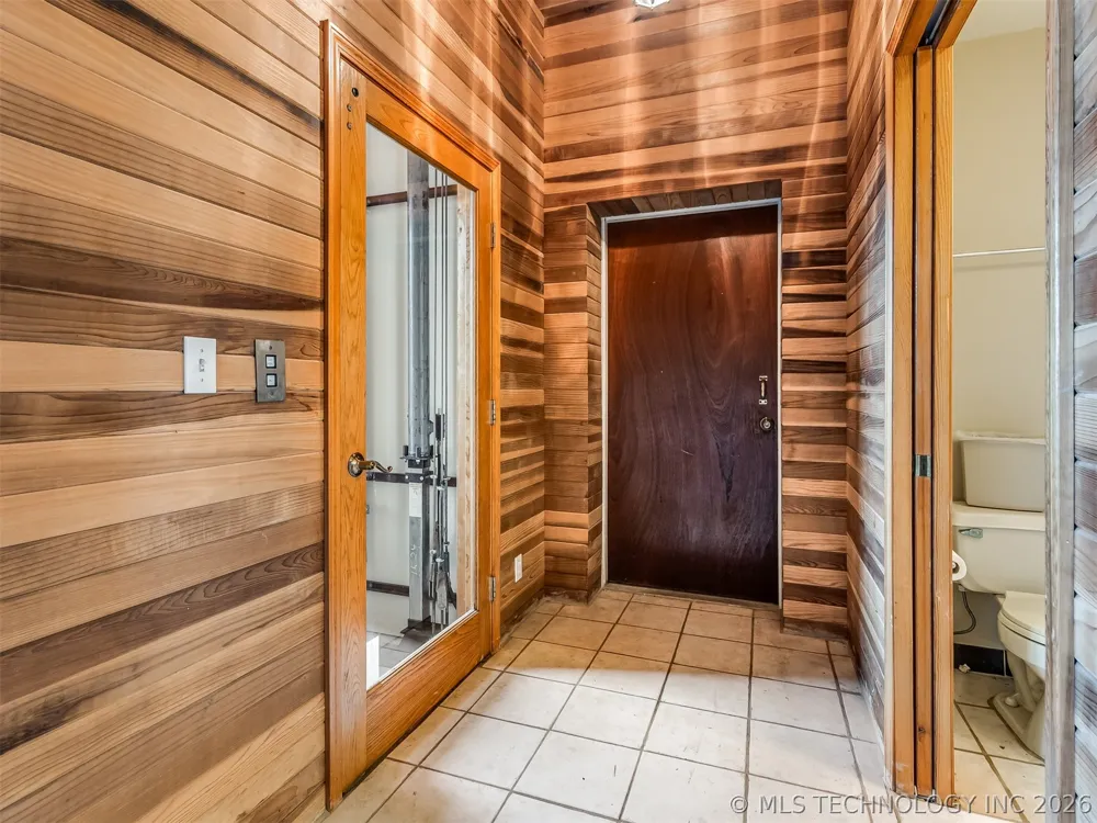 19190 Valley View Lane Catoosa, OK 74015