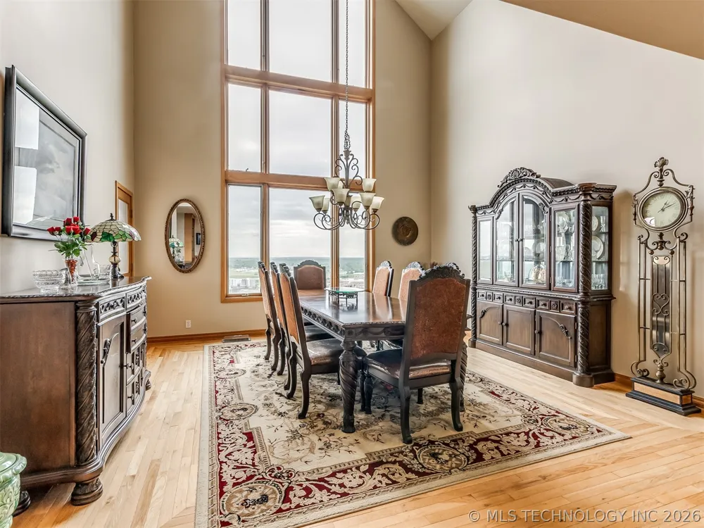 19190 Valley View Lane Catoosa, OK 74015