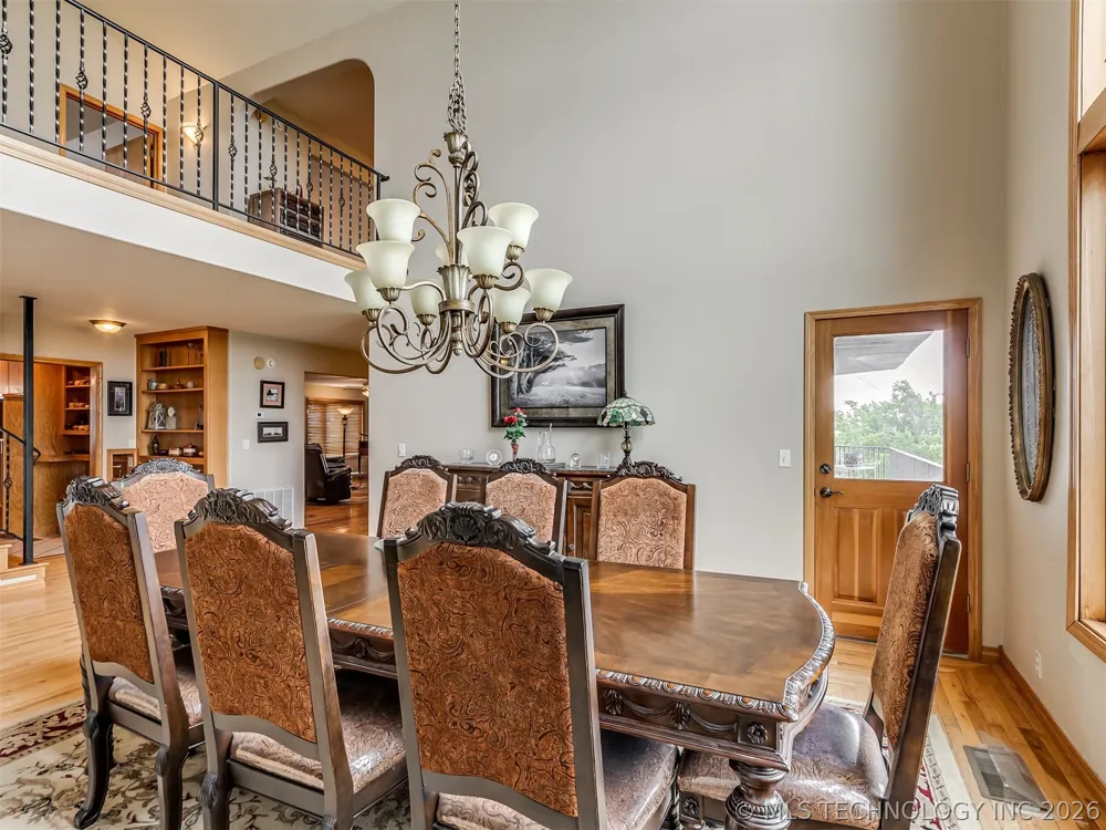 19190 Valley View Lane Catoosa, OK 74015