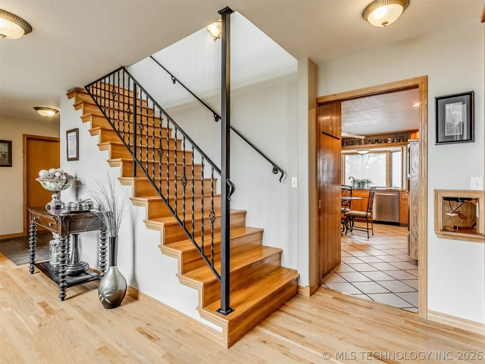 19190 Valley View Lane Catoosa, OK 74015