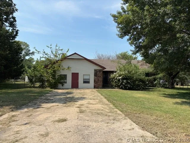 196 Elm Drive Pryor, OK 74361