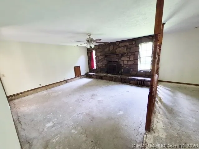 196 Elm Drive Pryor, OK 74361