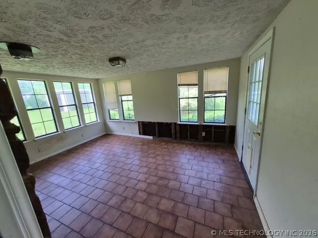 196 Elm Drive Pryor, OK 74361