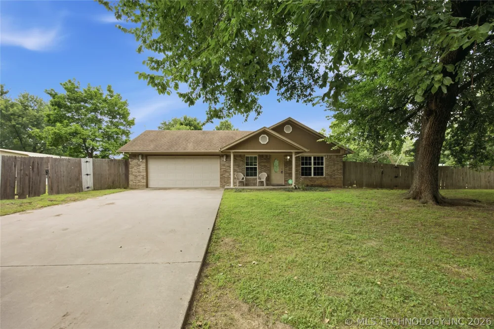 108 W Division Street Oktaha, OK 74450