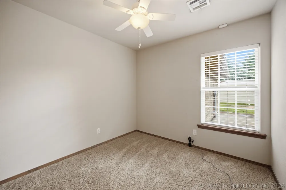 108 W Division Street Oktaha, OK 74450