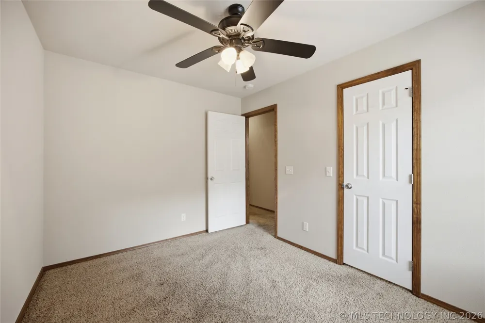 108 W Division Street Oktaha, OK 74450