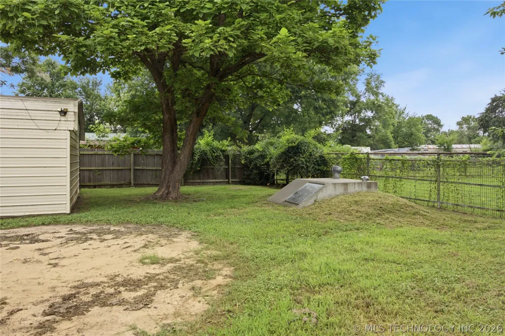 108 W Division Street Oktaha, OK 74450