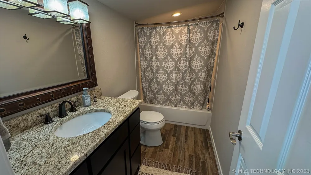 4157 W Roadrunner Drive Hulbert, OK 74441