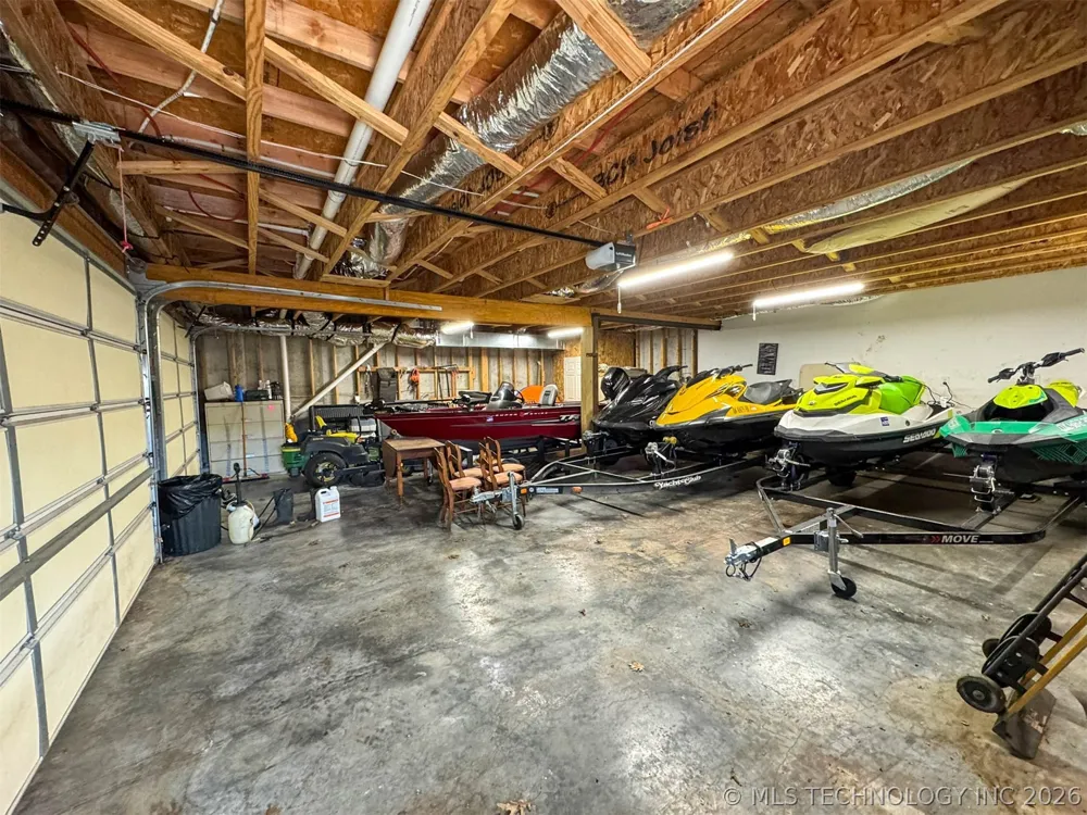 4157 W Roadrunner Drive Hulbert, OK 74441