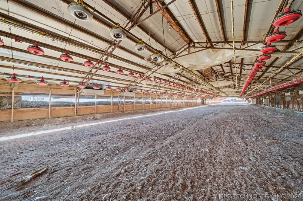 4302 S 445 ROAD Salina, OK 74365